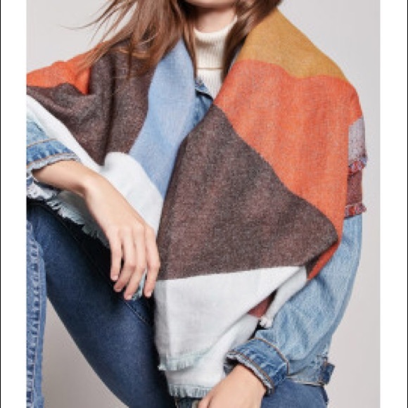 Forever 21 Accessories - Forever 21 Colorblock Blanket Scarf